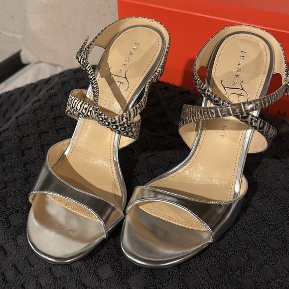 Ivanka Trump Heel Sandals - Picture 2 of 7